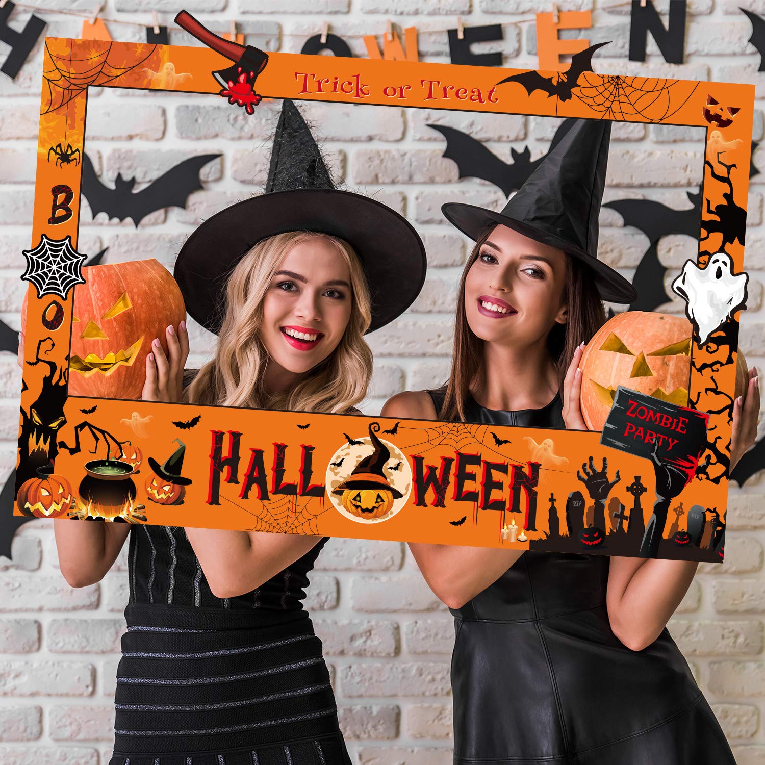 30-spook-tacular-halloween-photo-booth-ideas