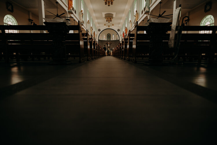 Seats along the aisle of the wedding venue photography photograph